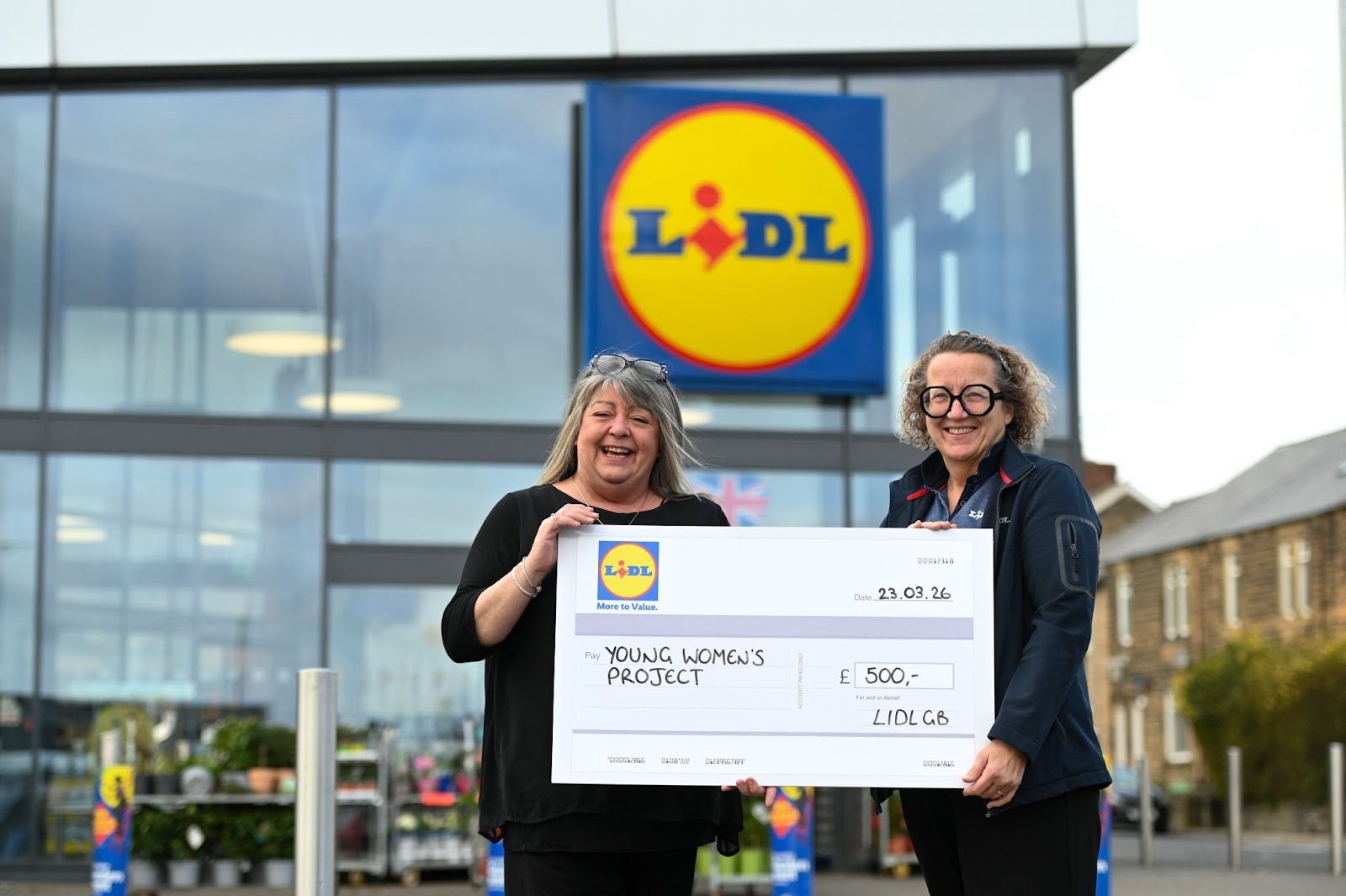 Lidl Colleagues in North East England Support Local Community Charity with Donation