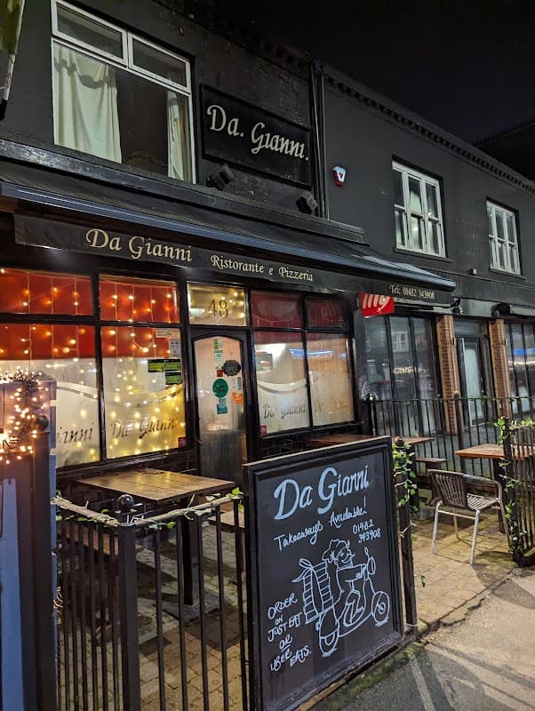 Dining at Da Gianni Restaurant in hull