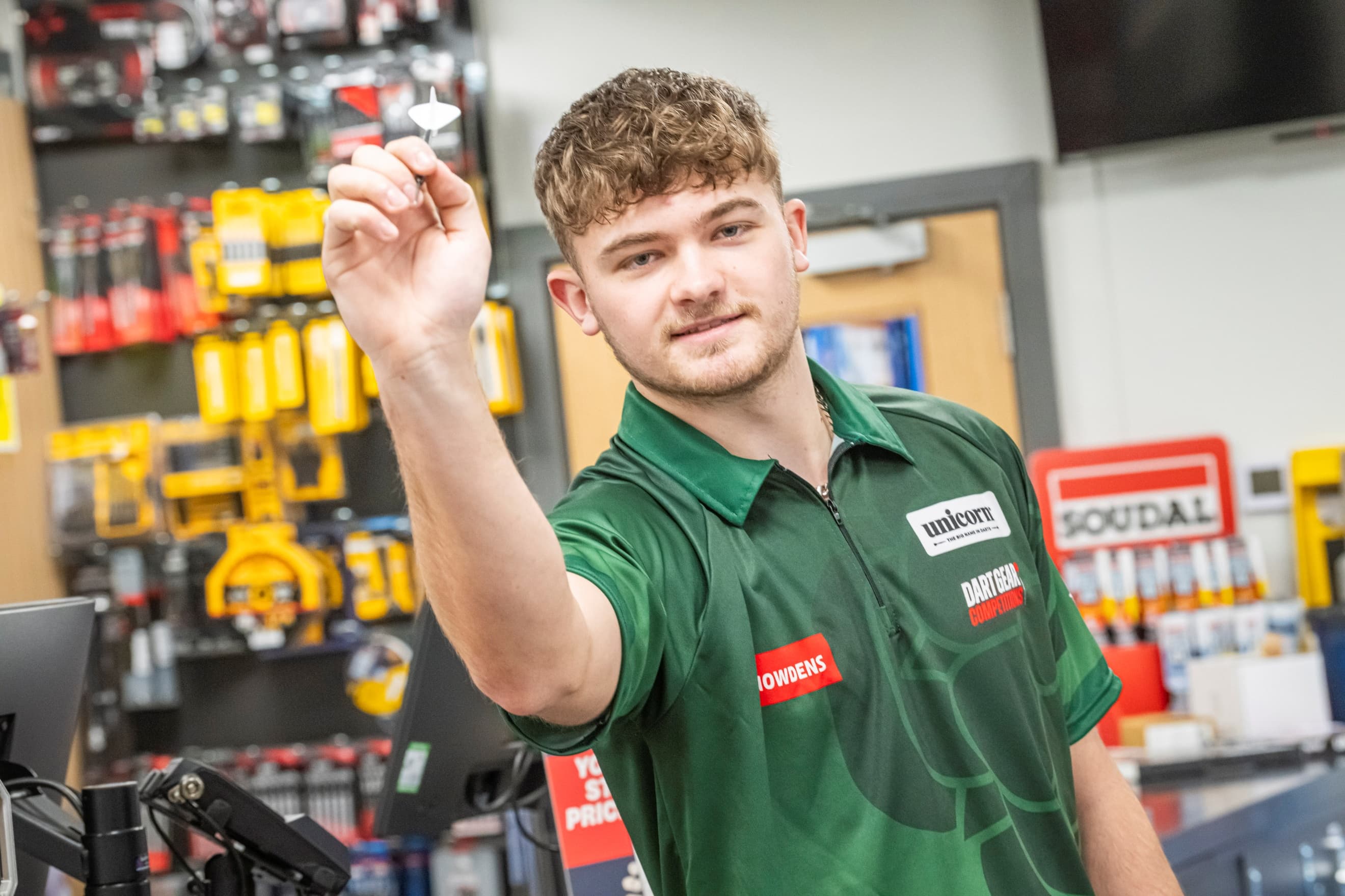 Local Employer Howdens Announces Sponsorship of Darts Player Charlie Manby