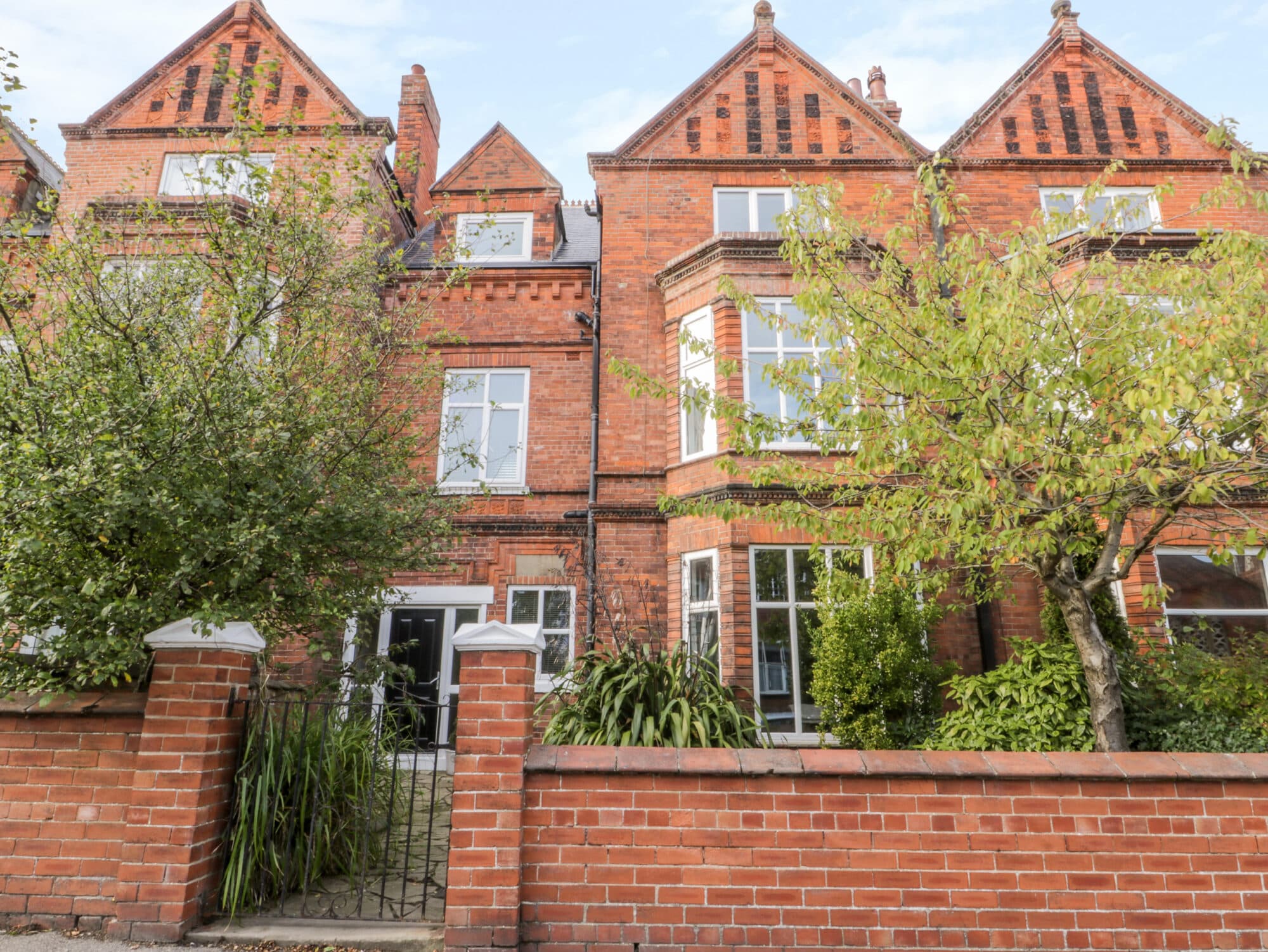 Accommodation at Royal Victoria House in scarborough